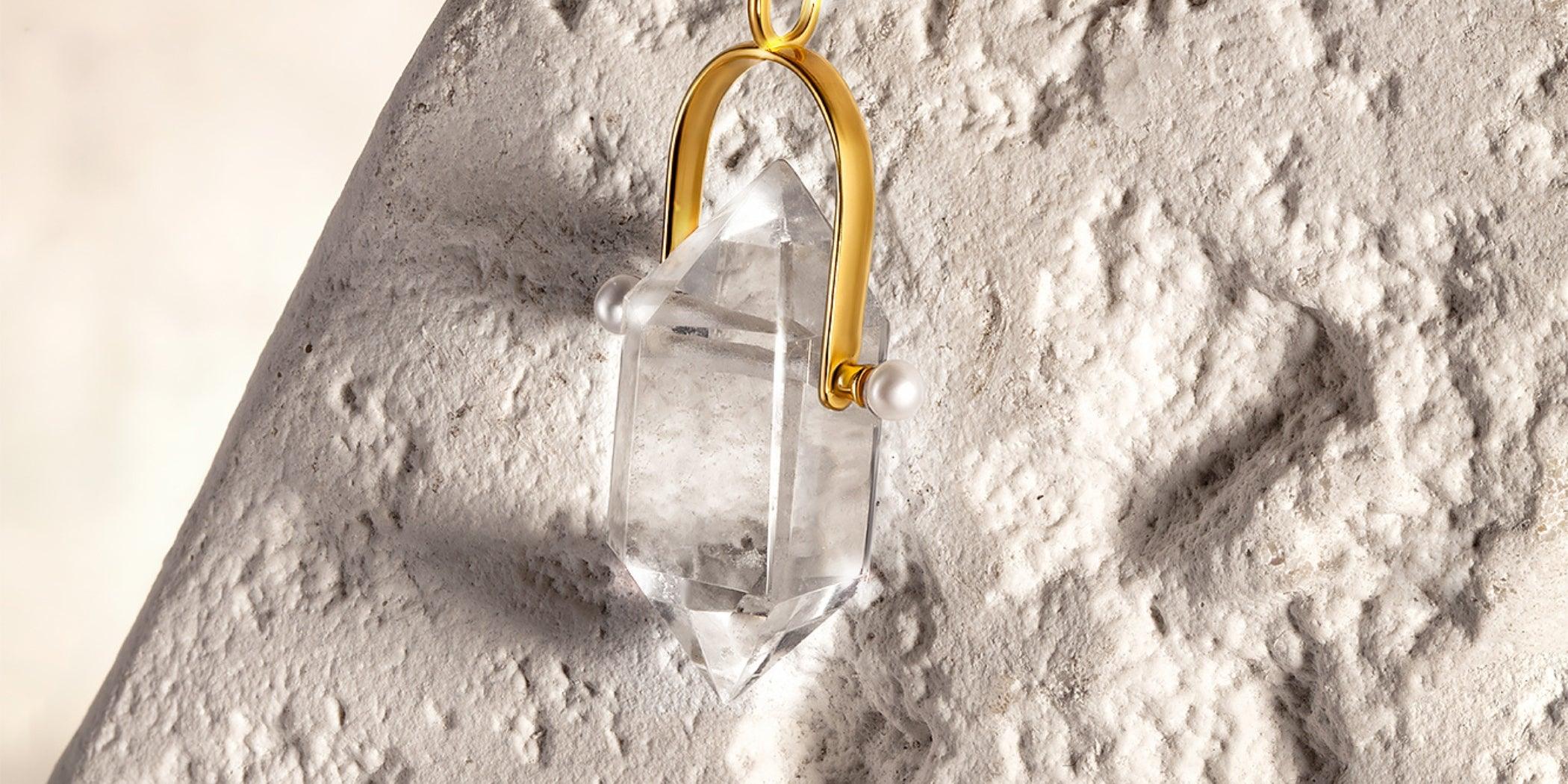 Kryształ górski – oczyszcza ciało i leczy emocje - ELORI Jewellery